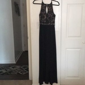 Never worn, doesn’t fit.